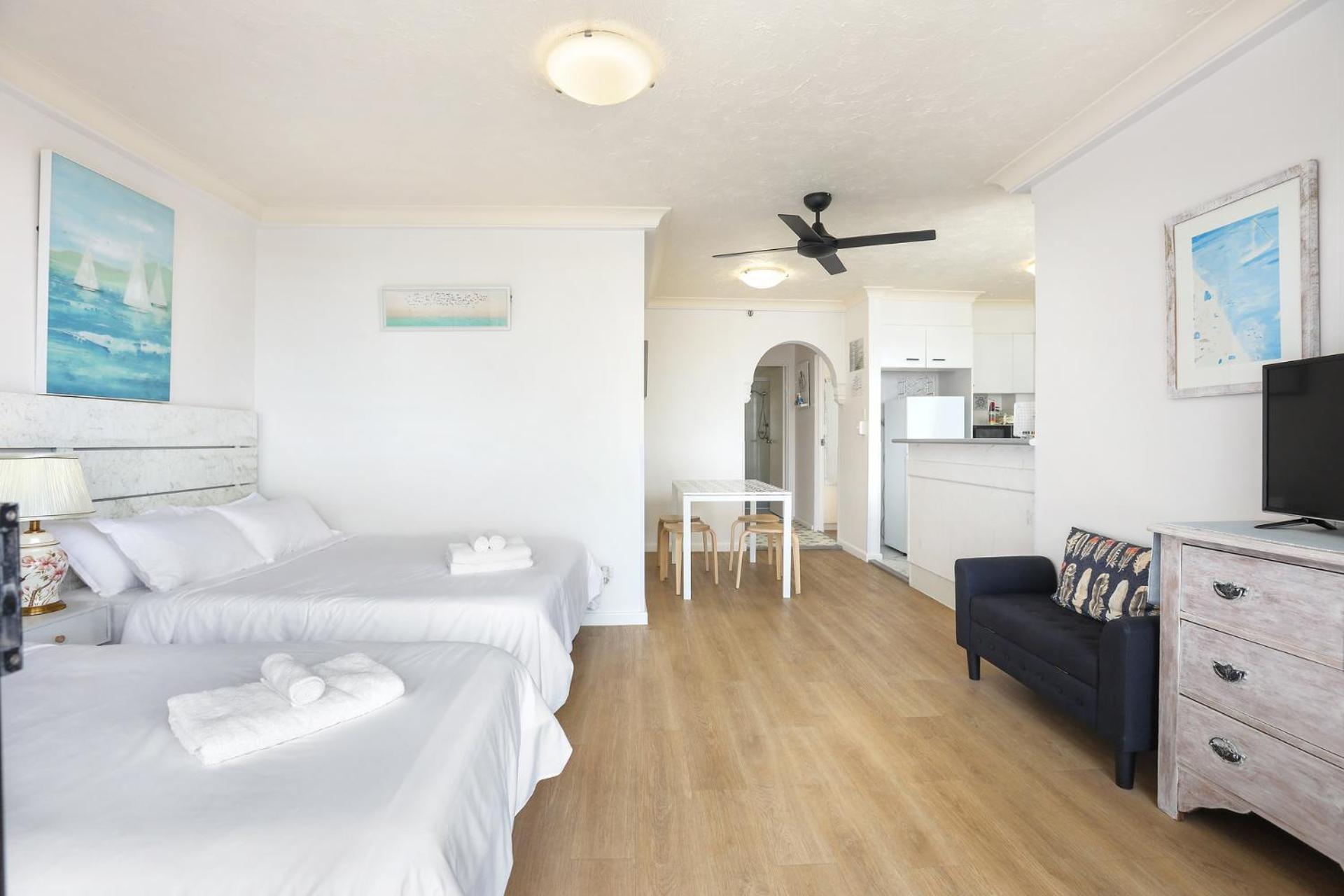 1 Bedroom And 1 Living Room Family Suite Голд-Кост Экстерьер фото